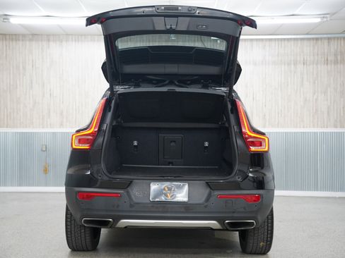 Used 2019 Volvo XC40 T5 Inscription image 38