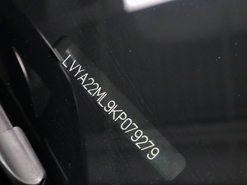 Used 2019 Volvo S90 T6 Inscription w/ Advanced Package image 33