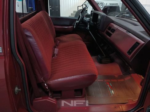 Used 1988 Chevrolet Silverado 2500 2WD Regular Cab image 35