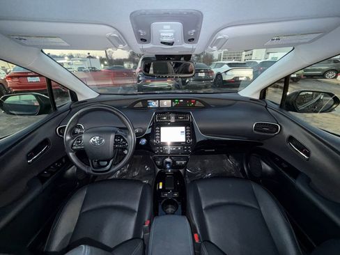 Used 2022 Toyota Prius XLE image 21