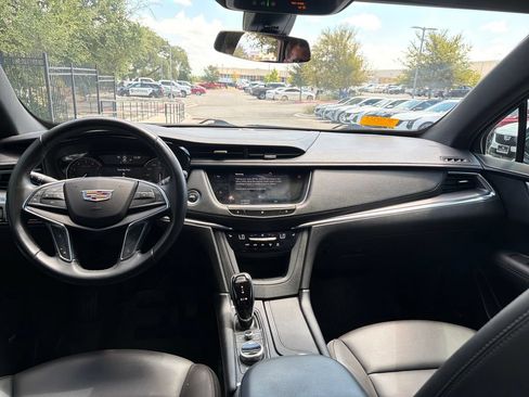 Used 2021 Cadillac XT5 Luxury w/ LPO, Floor Liner Package FWD image 29