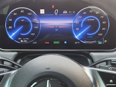 New 2026 Mercedes-Benz EQE 320 4MATIC SUV image 16