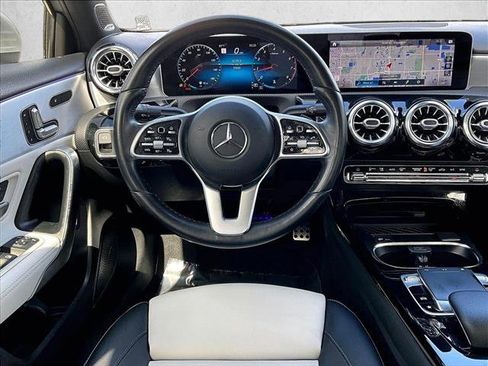 Used 2020 Mercedes-Benz A 220 4MATIC image 7