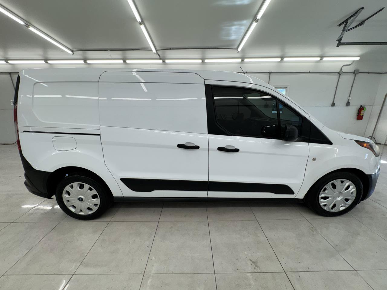 Used 2020 Ford Transit Connect XL FWD image 4