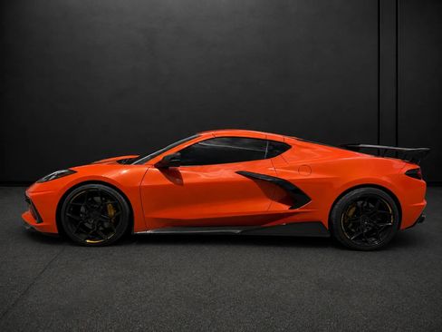 Used 2021 Chevrolet Corvette Stingray Preferred Cpe w/ Z51 Performance Package RWD image 6