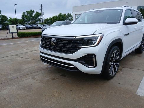 New 2026 Volkswagen Atlas SEL Premium R-Line AWD/4WD image 1