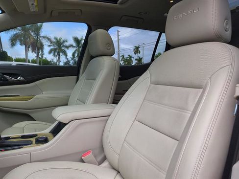 Used 2019 GMC Acadia Denali image 53