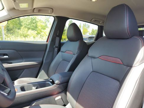 New 2025 Nissan Kicks SR image 10