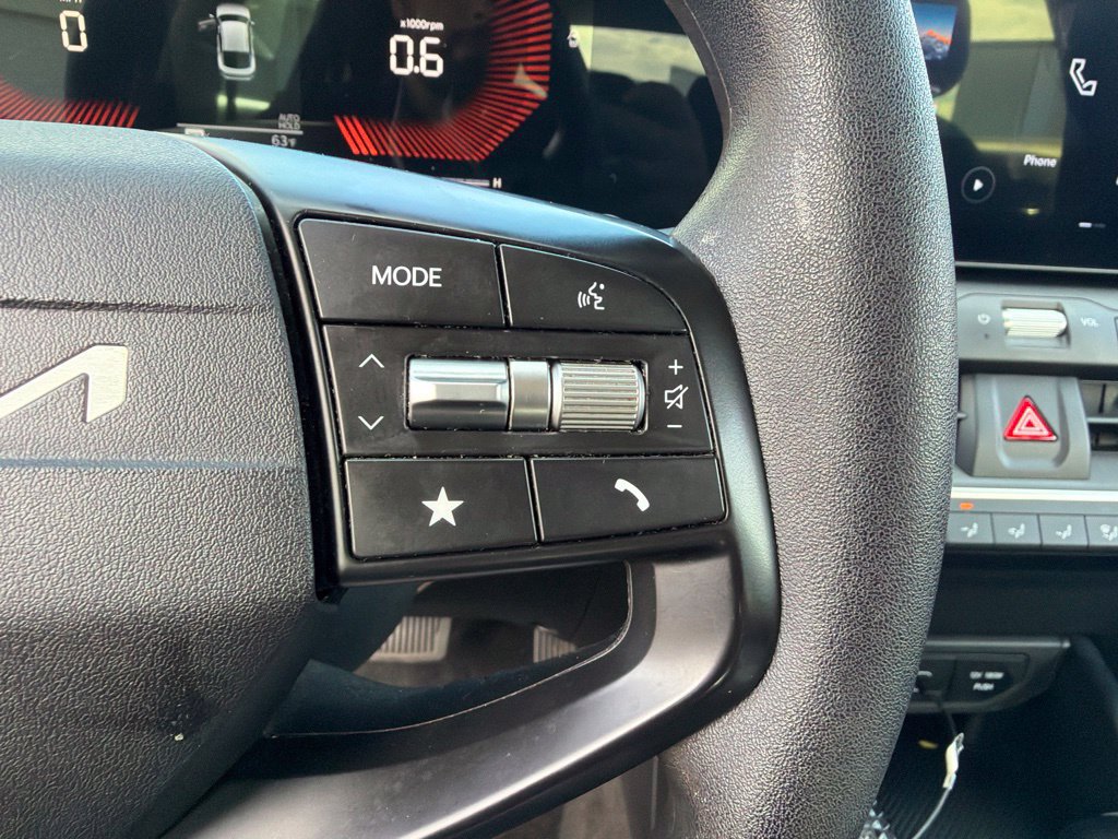 Certified 2025 Kia K4 FWD image 16