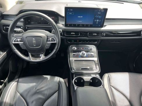 Used 2023 Lincoln Nautilus Reserve AWD/4WD image 17