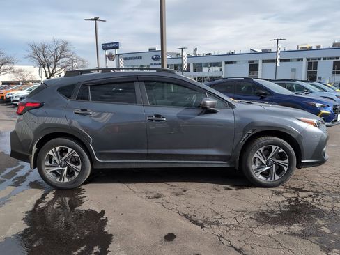 Used 2024 Subaru Crosstrek 2.0i Premium image 8