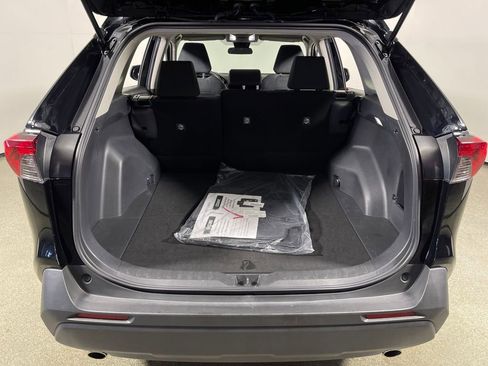 Certified 2025 Toyota RAV4 LE image 10