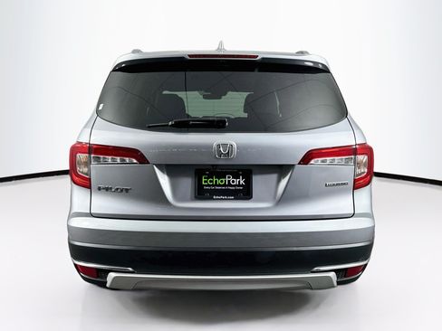 Used 2021 Honda Pilot Touring image 7