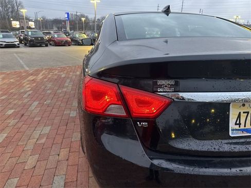 Used 2015 Chevrolet Impala LT image 8