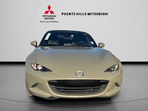 Used 2023 MAZDA MX-5 Miata Grand Touring image 2