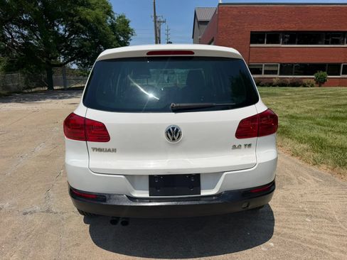 Used 2012 Volkswagen Tiguan S FWD image 3