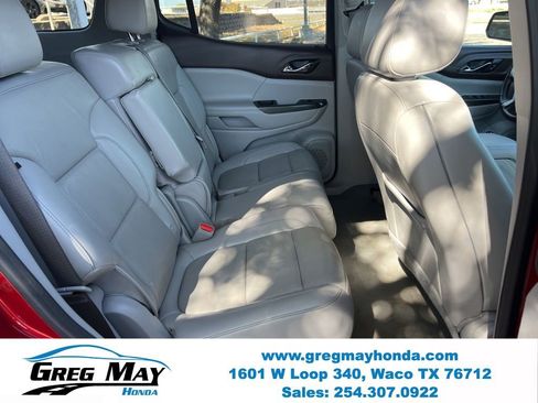 Used 2023 GMC Acadia SLT AWD/4WD image 14