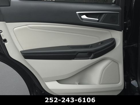 Used 2024 Ford Edge Titanium AWD/4WD image 29