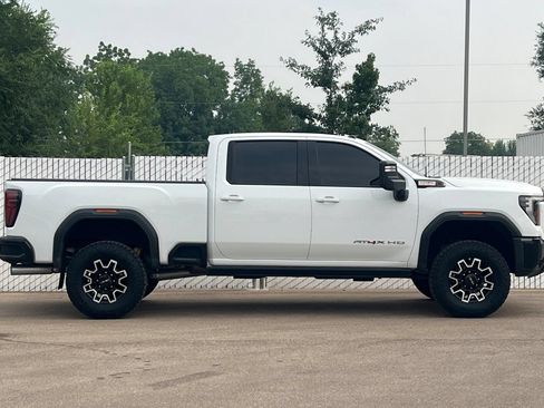 Certified 2024 GMC Sierra 2500 AT4X AWD/4WD image 3