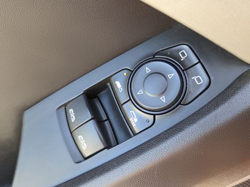 Used 2023 Chevrolet Camaro LT w/ Technology Package RWD image 38