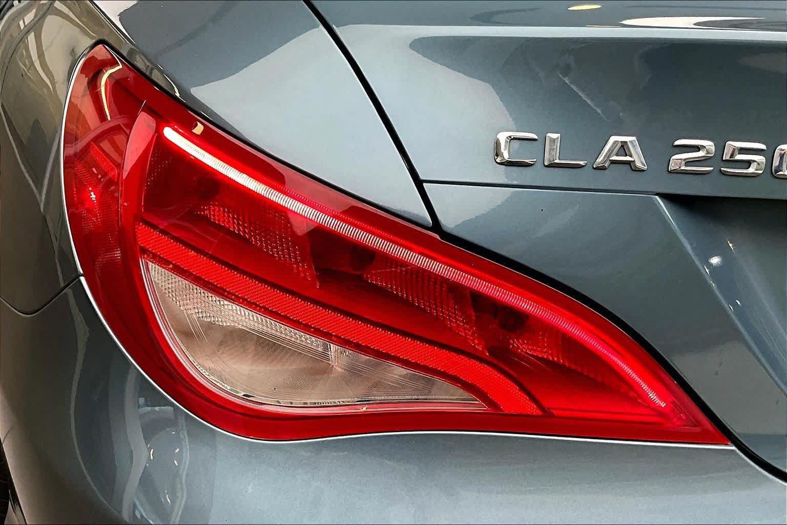 Used 2014 Mercedes-Benz CLA 250 image 25