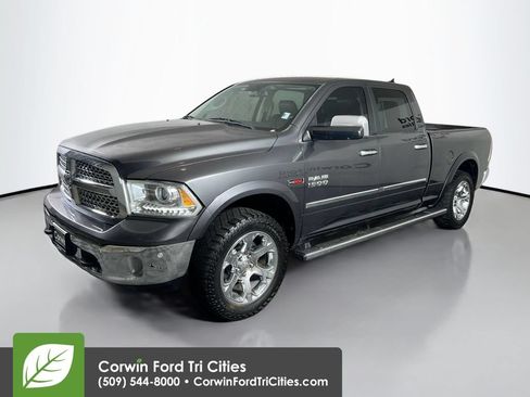 Used 2016 RAM 1500 Laramie w/ Convenience Group AWD/4WD image 5