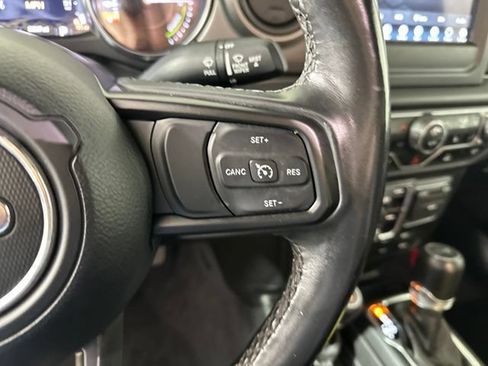 Used 2023 Jeep Wrangler Unlimited w/ Cold Weather Group AWD/4WD image 15