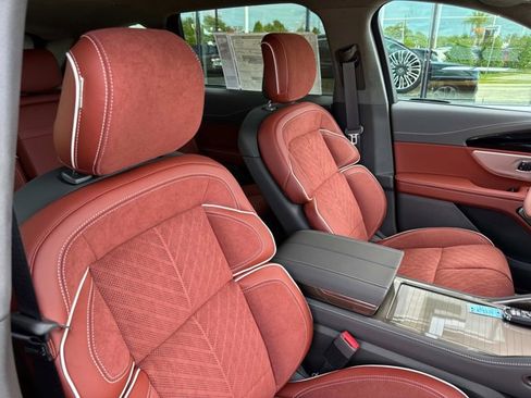 New 2025 Lincoln Nautilus Black Label image 19