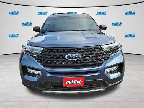 Used 2020 Ford Explorer XLT w/ Equipment Group 202A AWD/4WD image 2