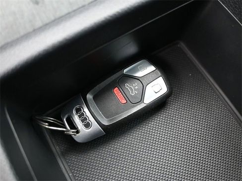 Used 2019 Audi A4 2.0T Premium w/ Convenience Package image 15