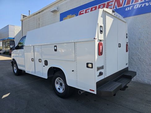 New 2025 Chevrolet Express 3500 w/ Power Convenience Package image 8