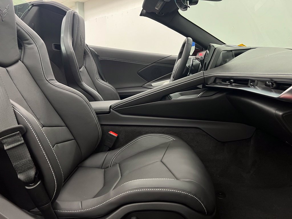 Used 2026 Chevrolet Corvette Z06 RWD image 23