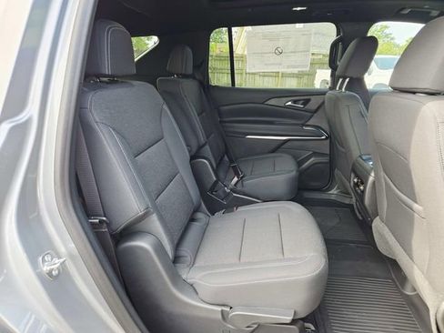 New 2026 Chevrolet Traverse LT w/ Sun and Wheel Package AWD/4WD image 14
