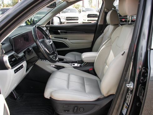 Used 2023 Kia Telluride SX image 19