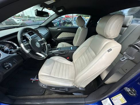 Used 2013 Ford Mustang GT Premium w/ Comfort Pkg RWD image 22