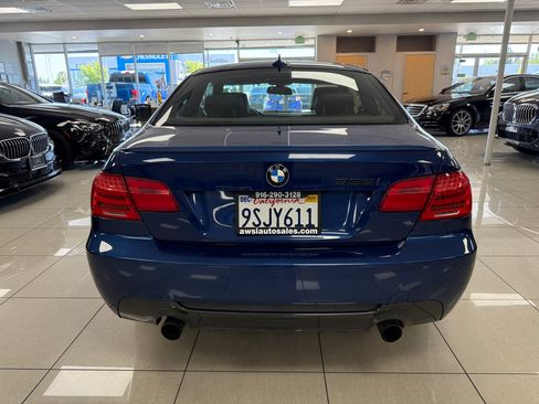 Used 2013 BMW 335i Coupe w/ M Sport Pkg image 4