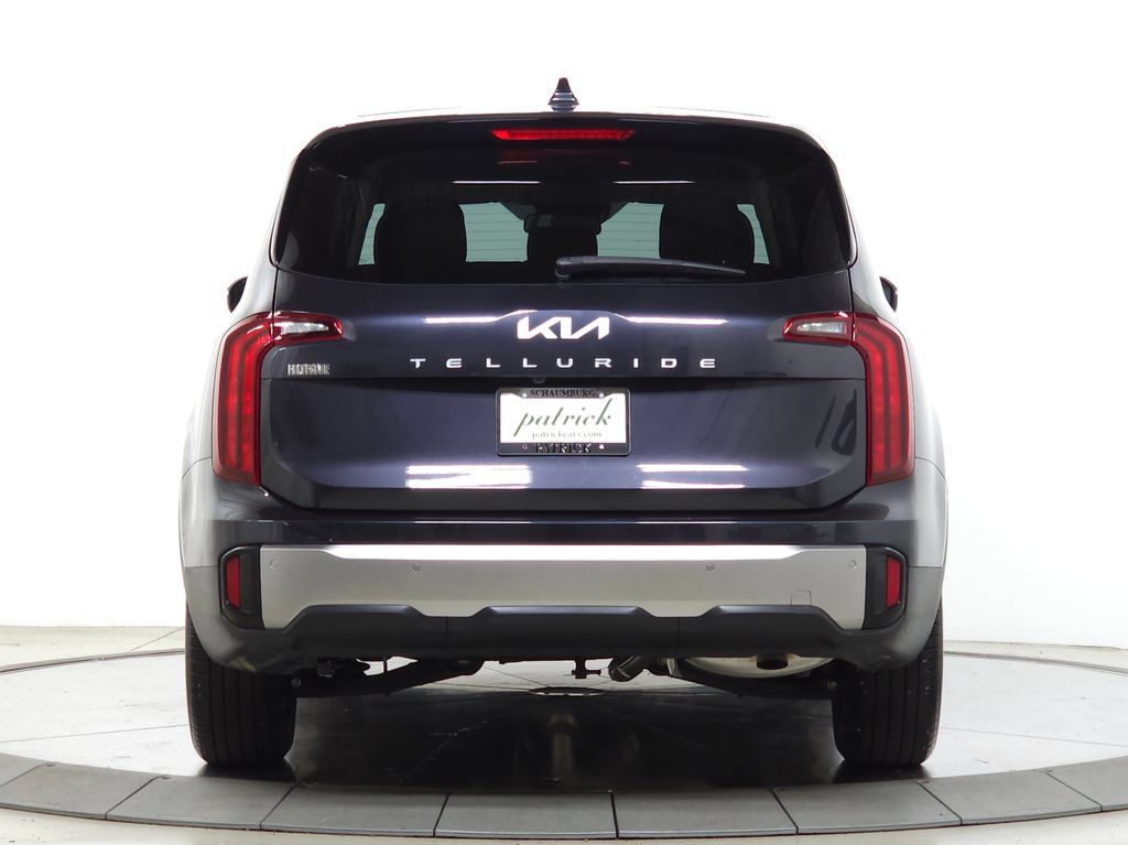Used 2025 Kia Telluride LX FWD image 7