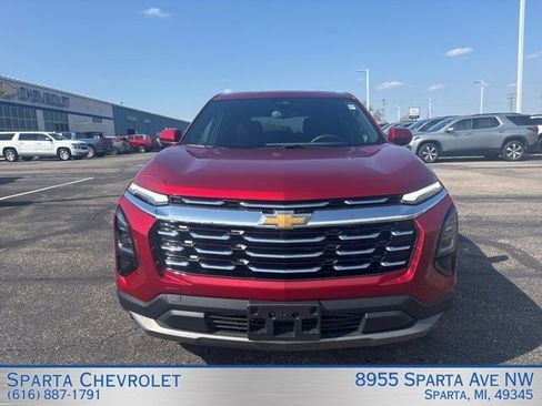 Used 2025 Chevrolet Equinox LT image 8