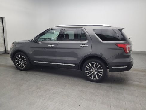 Used 2018 Ford Explorer Platinum image 3