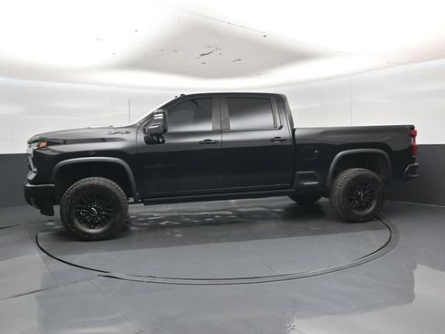 Used 2024 Chevrolet Silverado 2500 ZR2 w/ Technology Package AWD/4WD image 36