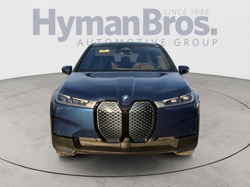 Used 2025 BMW iX xDrive50 w/ Convenience Package image 8