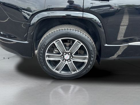 Used 2017 GMC Acadia Denali w/ Technology Package FWD image 35