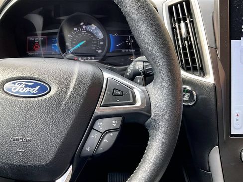 Used 2021 Ford Edge SEL w/ Convenience Package AWD/4WD image 18