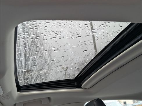 Used 2019 Lexus ES 350 w/ Premium Package image 18