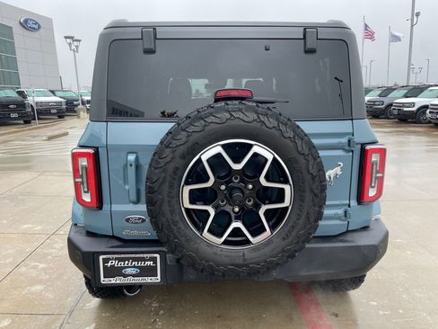 Used 2022 Ford Bronco Outer Banks image 4