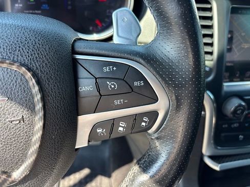 Used 2014 Jeep Grand Cherokee SRT8 w/ Luxury Group II AWD/4WD image 21