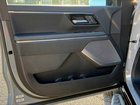 New 2025 GMC Sierra EV Denali image 10