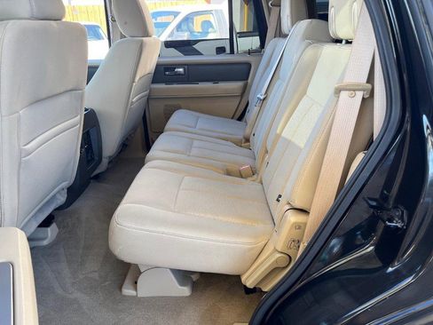 Used 2013 Ford Expedition XLT image 10