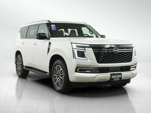 Certified 2025 Nissan Armada SL AWD/4WD image 7