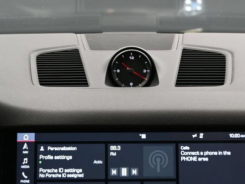 Certified 2019 Porsche Cayenne AWD/4WD image 24